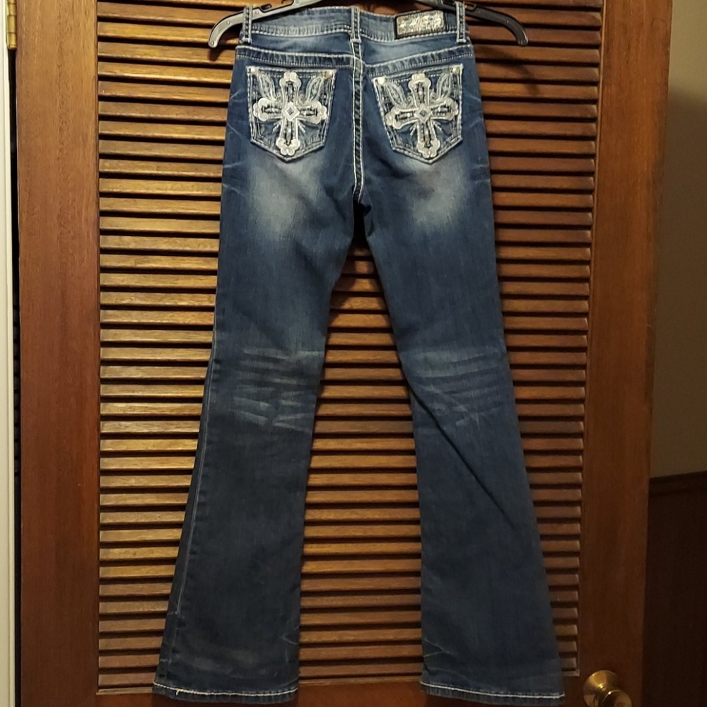 Youth Grace in LA Jeans